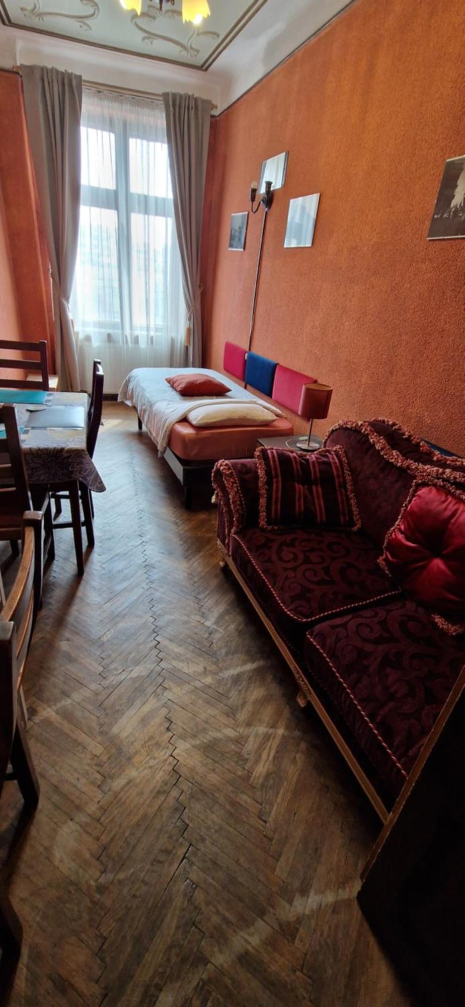 Domum Unirea, Across The Street Of Old City Center Bukares Bagian luar foto